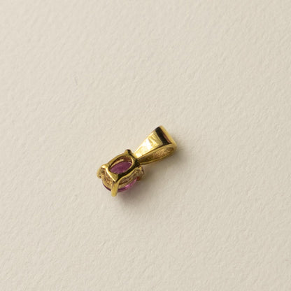 9ct pink sapphire pendant
