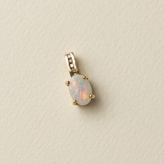9ct opal & diamond pendant