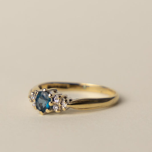 9ct topaz & diamond