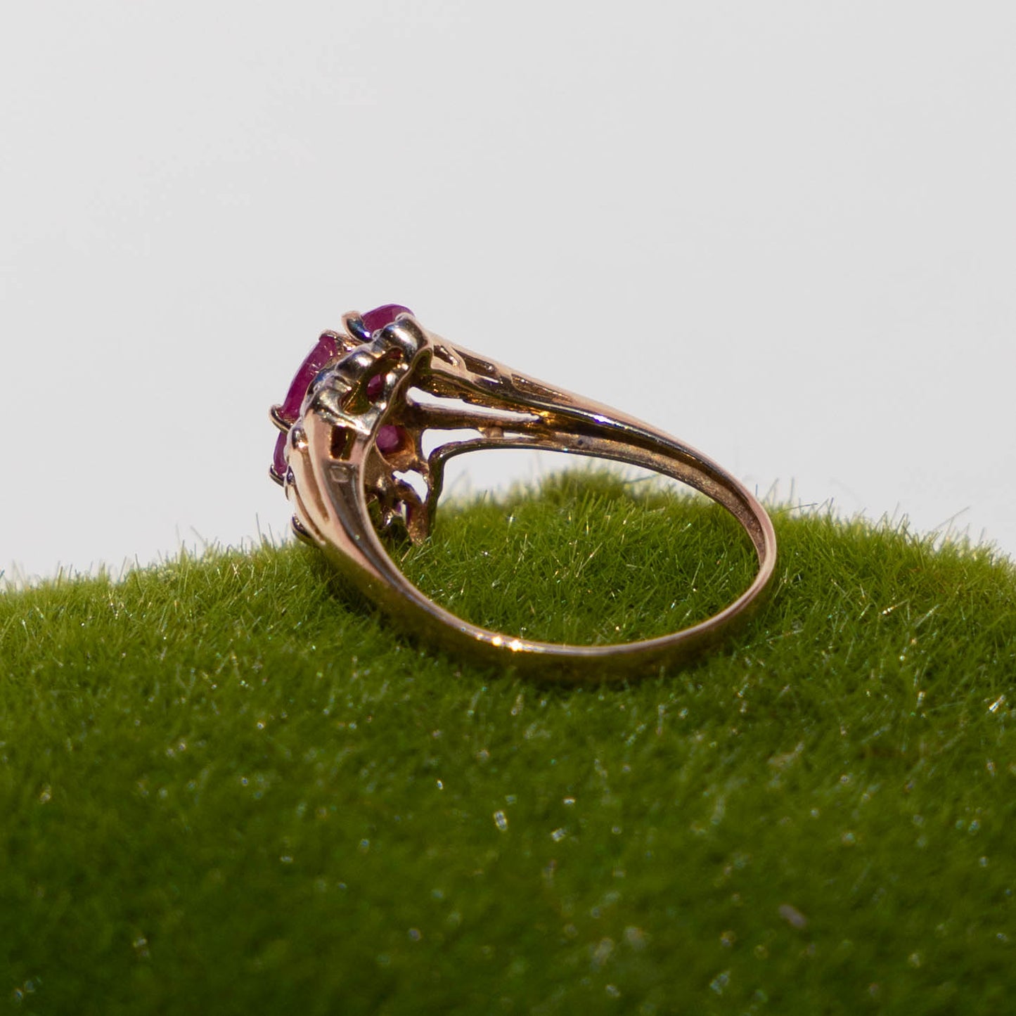 14 carat gold ring with ruby and zirconia