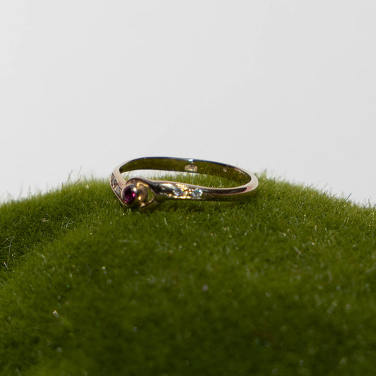 9 carat diamond ring and pink sapphire