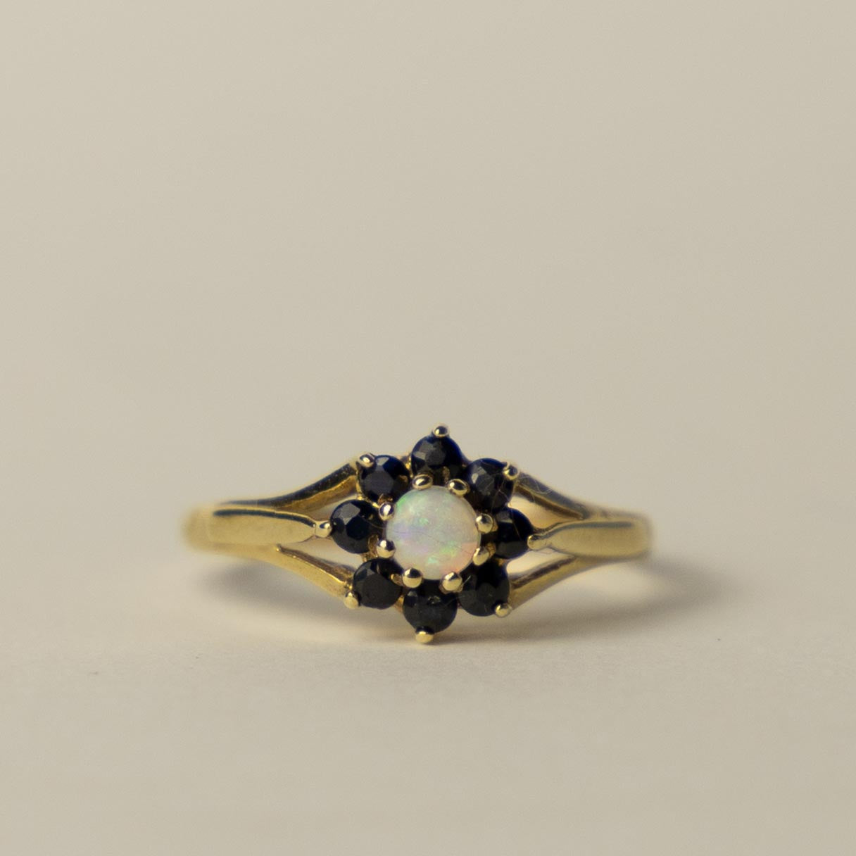 9ct opal & sapphire flower cluster