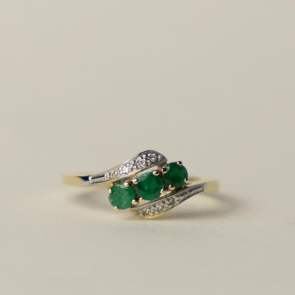 9ct diamond emerald ring
