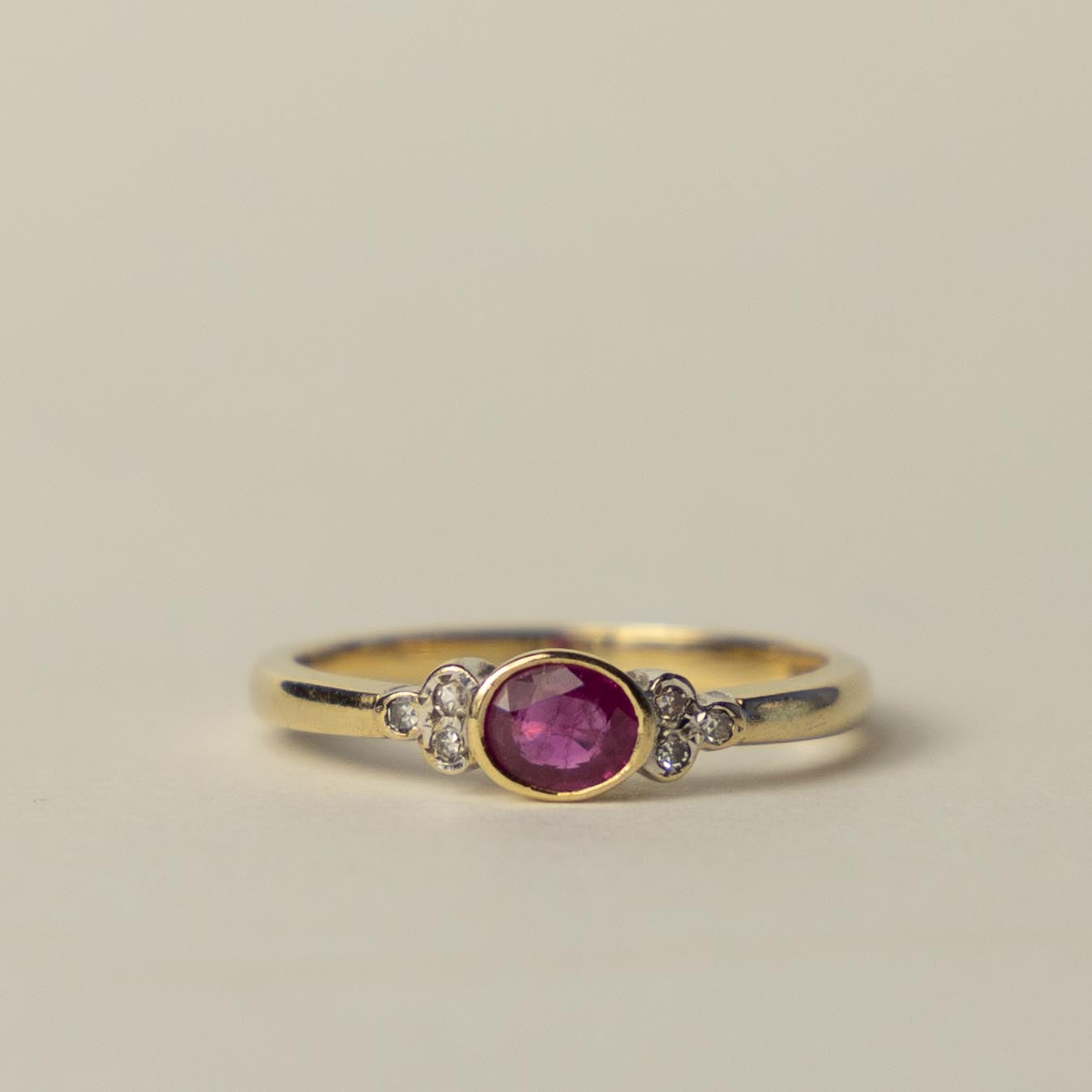 9ct ruby & diamond solitaire