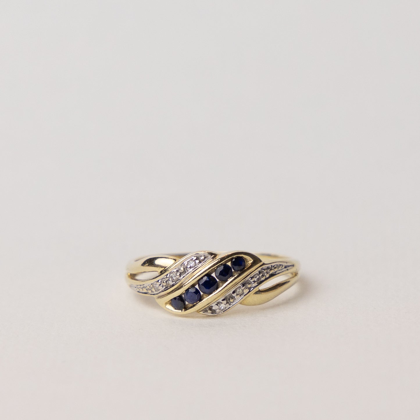 vintage 14 carat gold diamond and sapphire