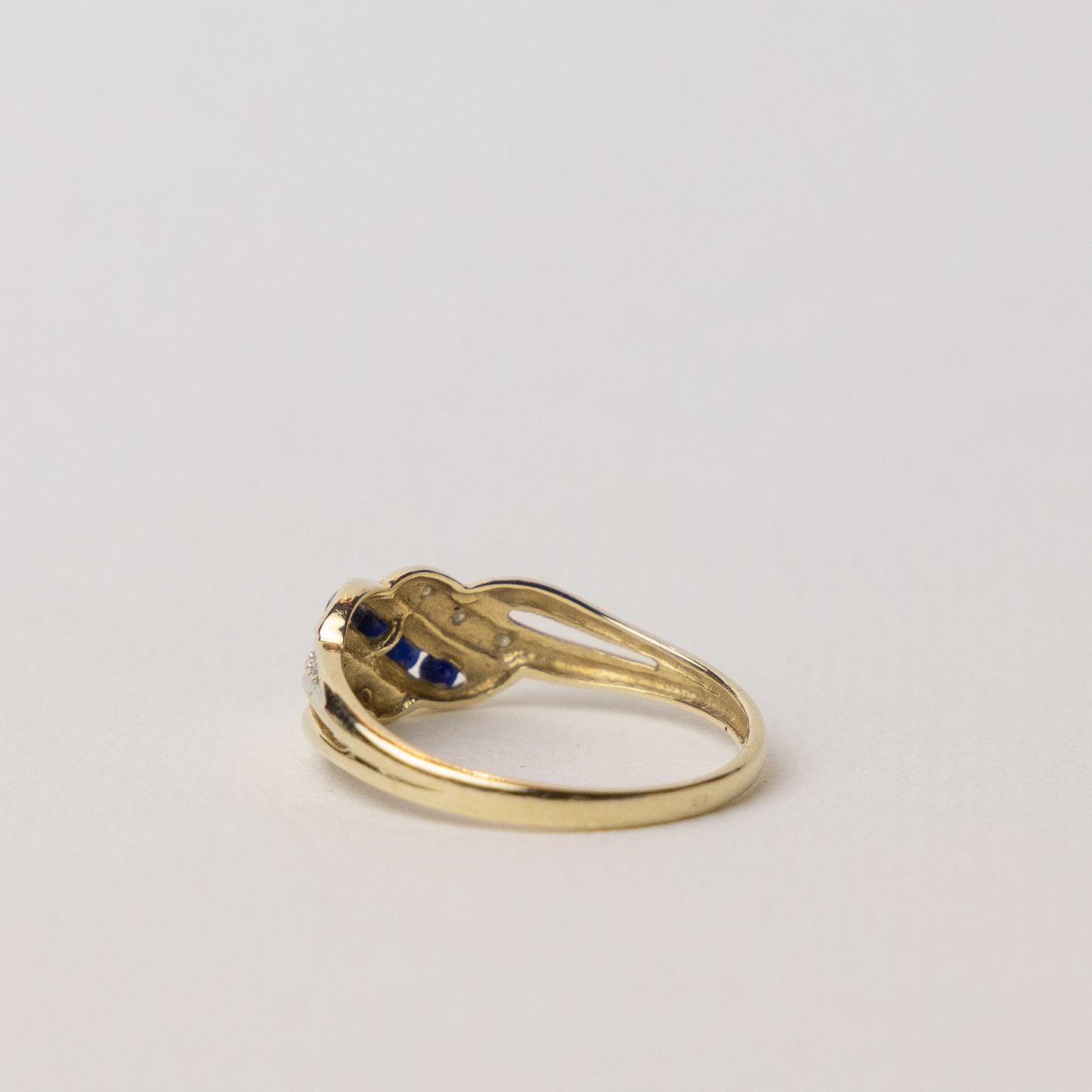 vintage 14 carat gold diamond and sapphire