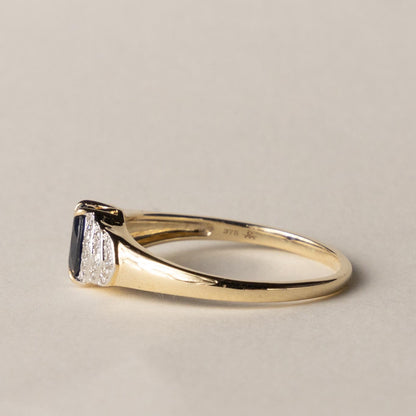 9ct sapphire & diamond solitaire