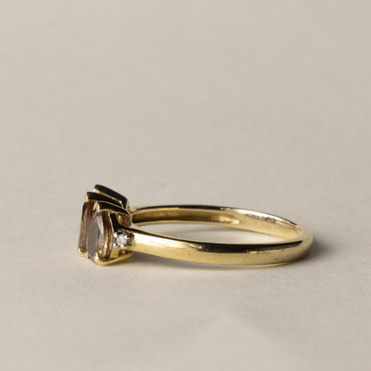 9ct color change garnet & diamond