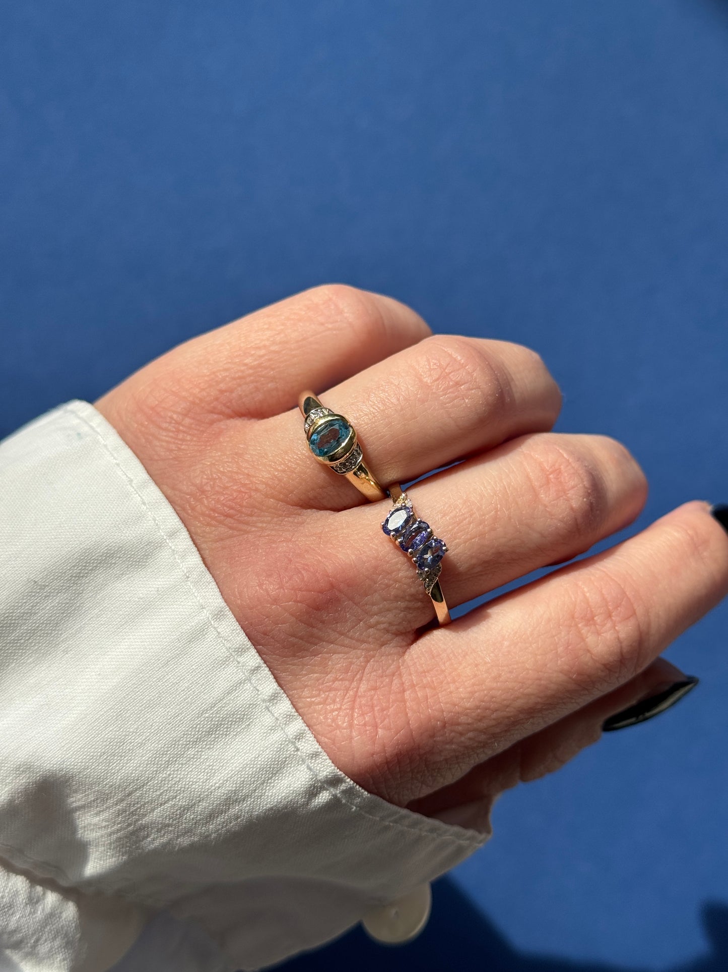 14ct blue topaz & diamond dress ring