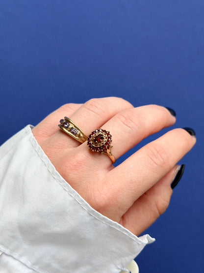 9ct garnet cluster ring