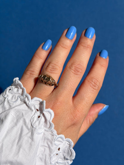 9ct seahorse sapphire ring