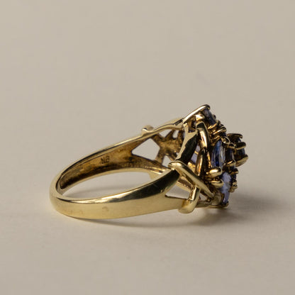 9ct tanzanite cluster ring