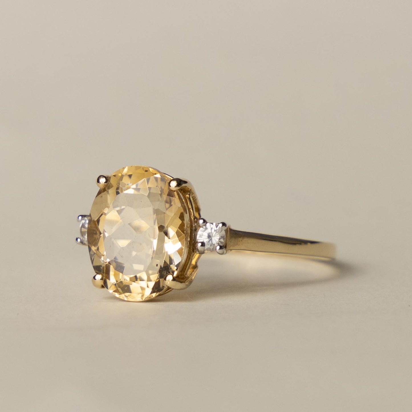 10ct citrine topaz solitaire