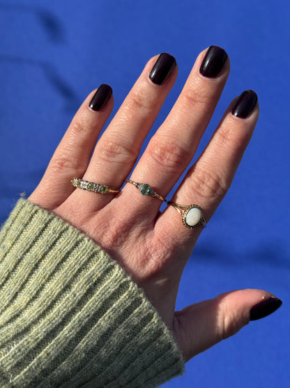 9 carat oval cut emerald diamond ring