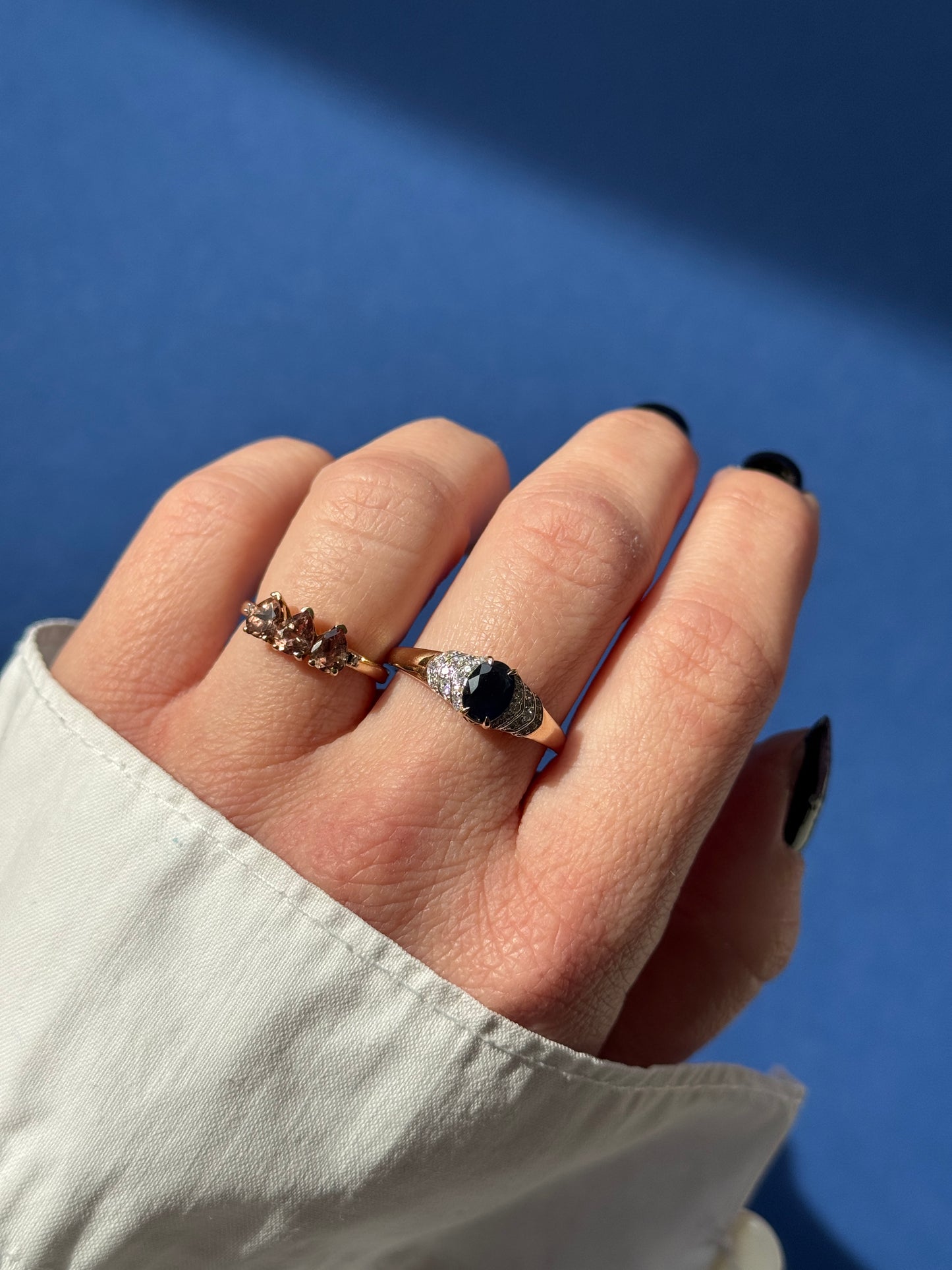 9ct sapphire & diamond solitaire