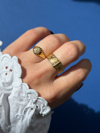 antique 18ct engraved wedding band ring