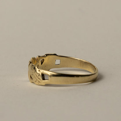9ct 'MUM' band ring