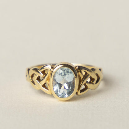 9ct aquamarine bezel set