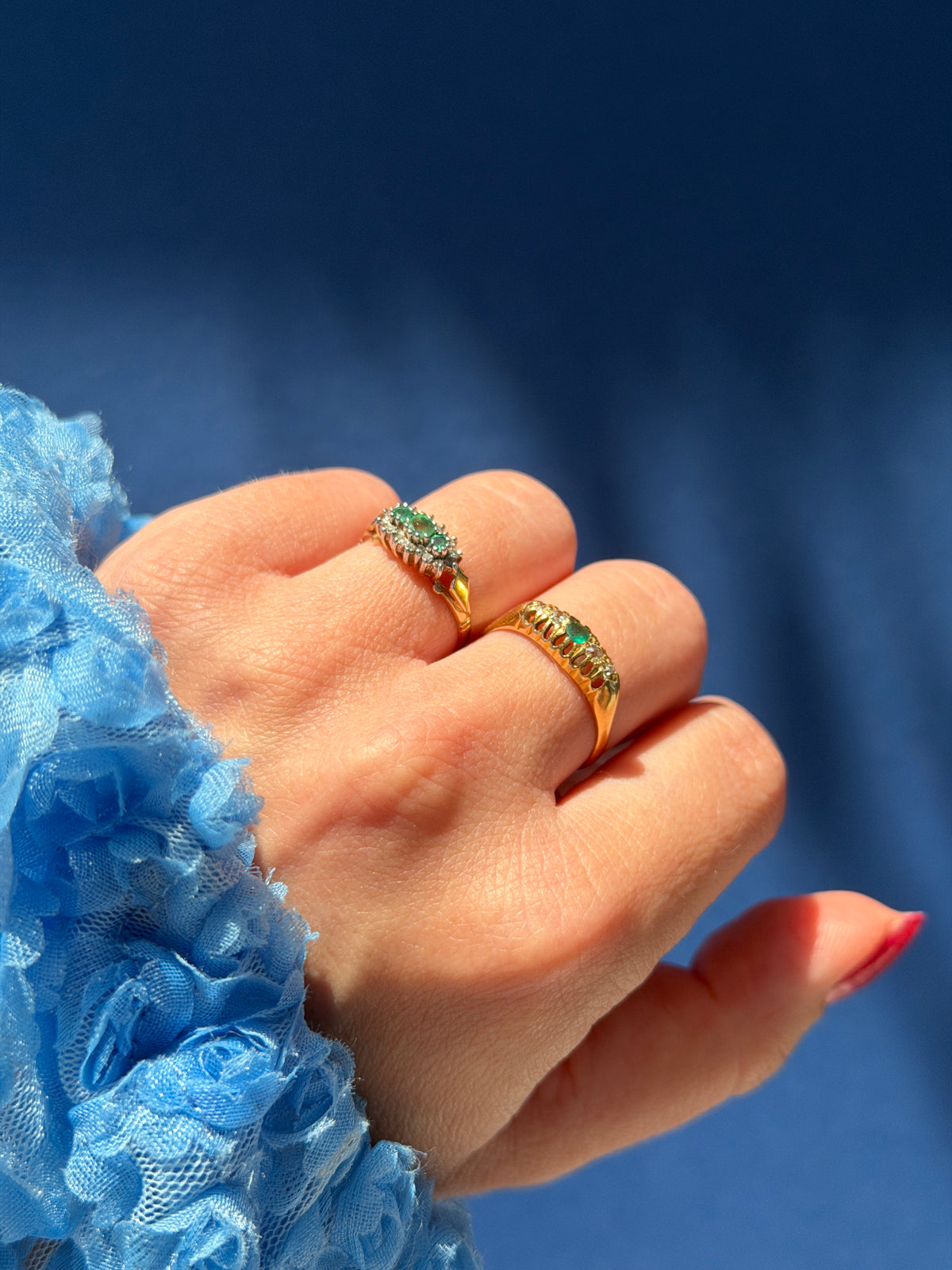 9ct emerald & diamond trilogy cluster