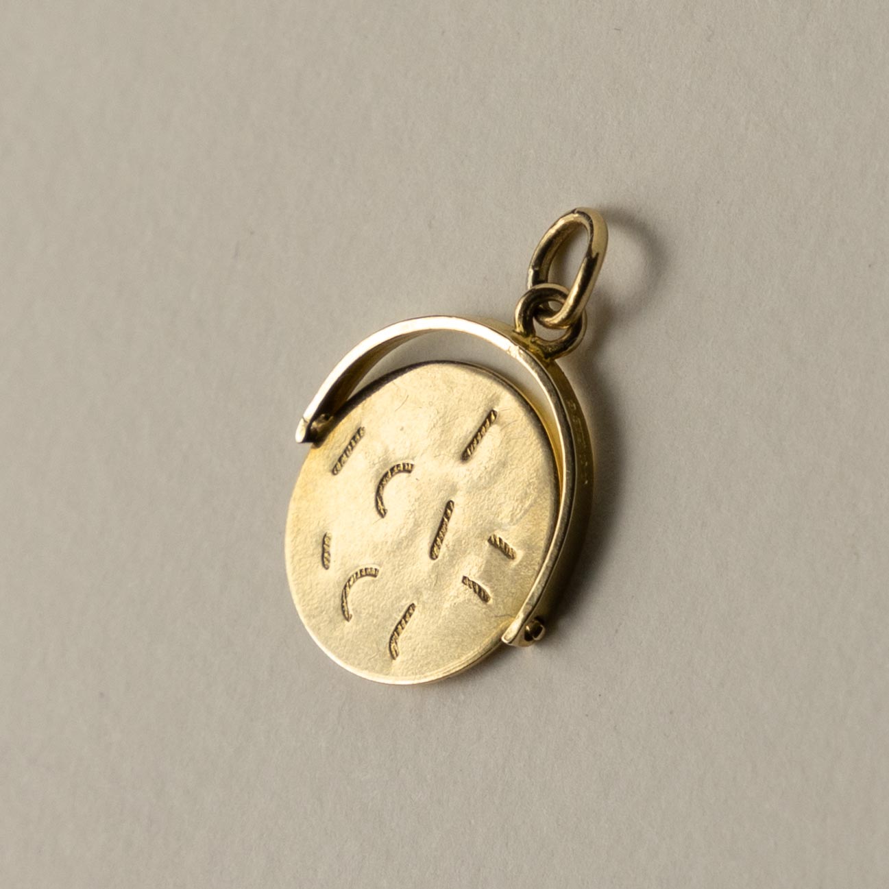 9ct 'I LOVE YOU' spinner