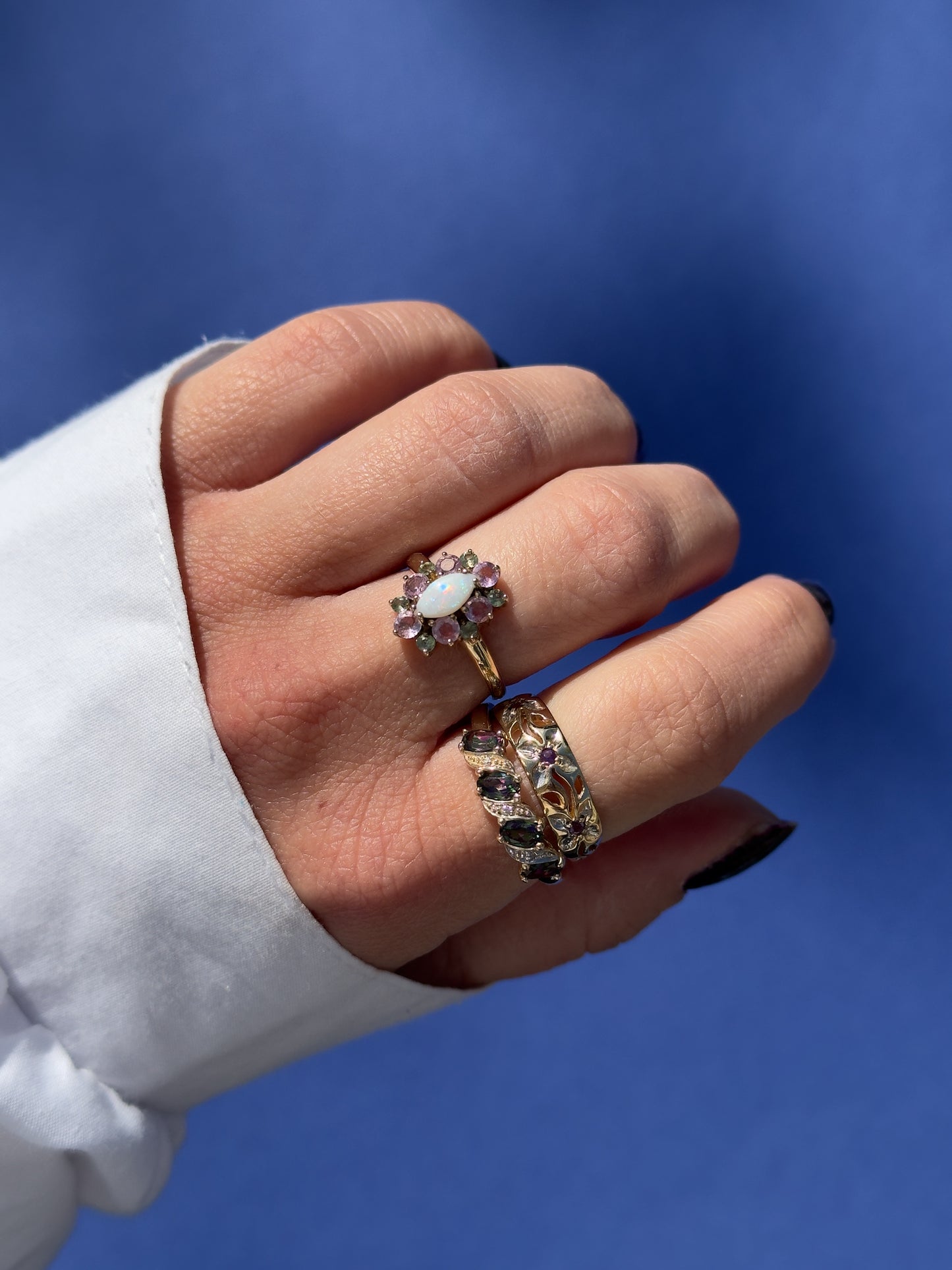 9 carat flower band ring