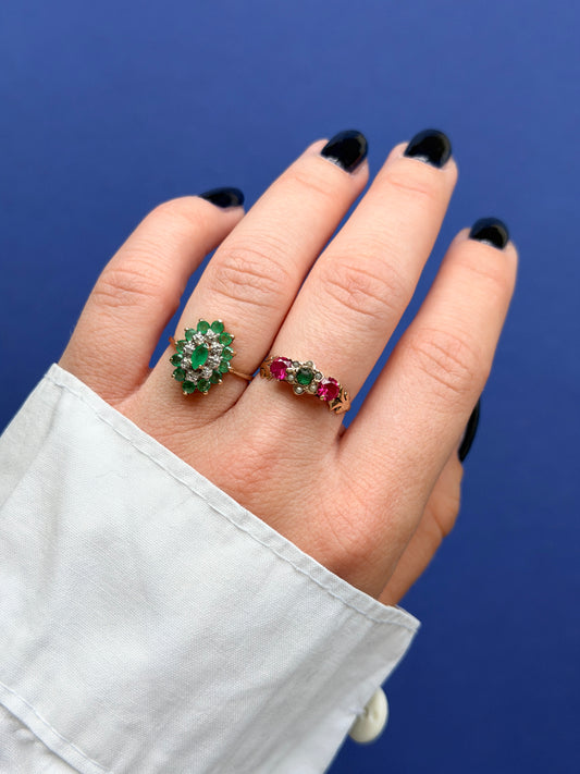 9ct emerald & diamond cluster