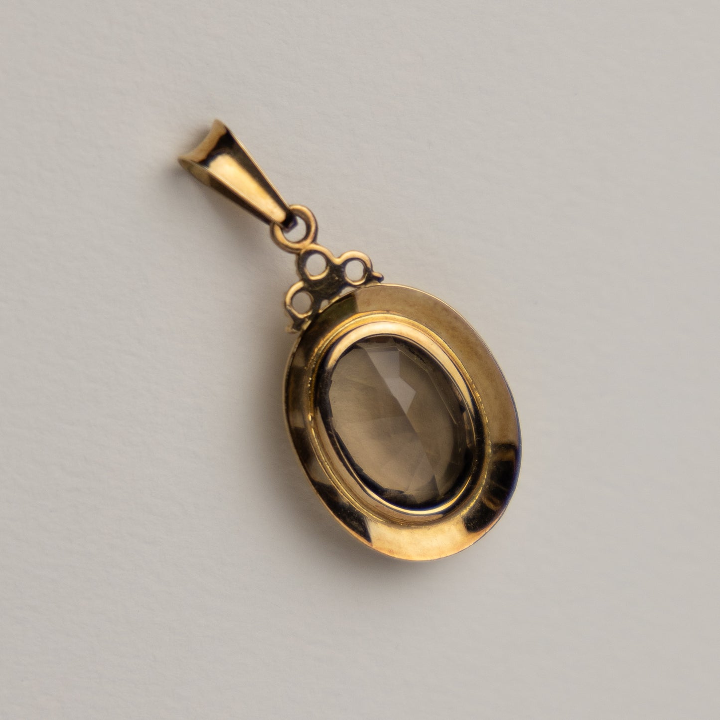 14 carat gold smokey quartz pendant