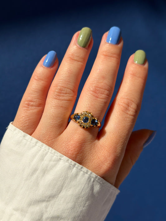 Edwardian antique 18ct gold Ceylon sapphire & diamond cluster