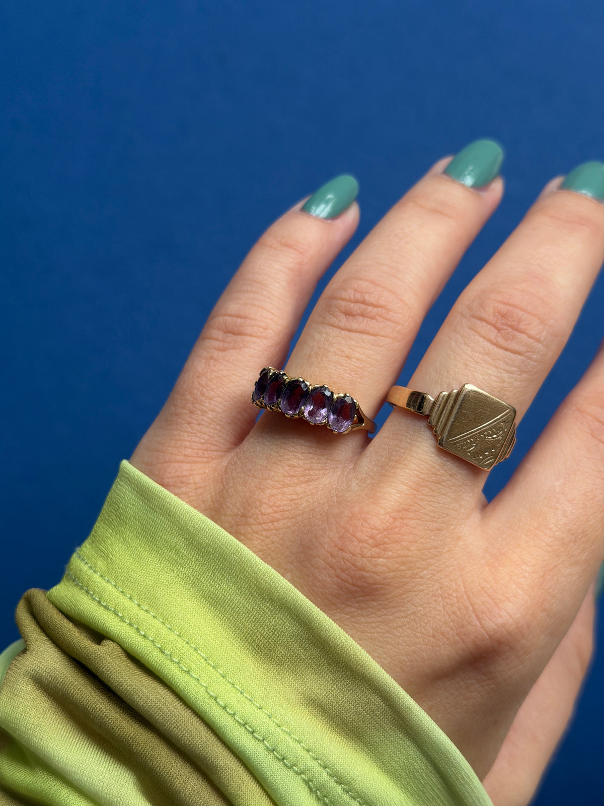 9ct amethyst five stone ring