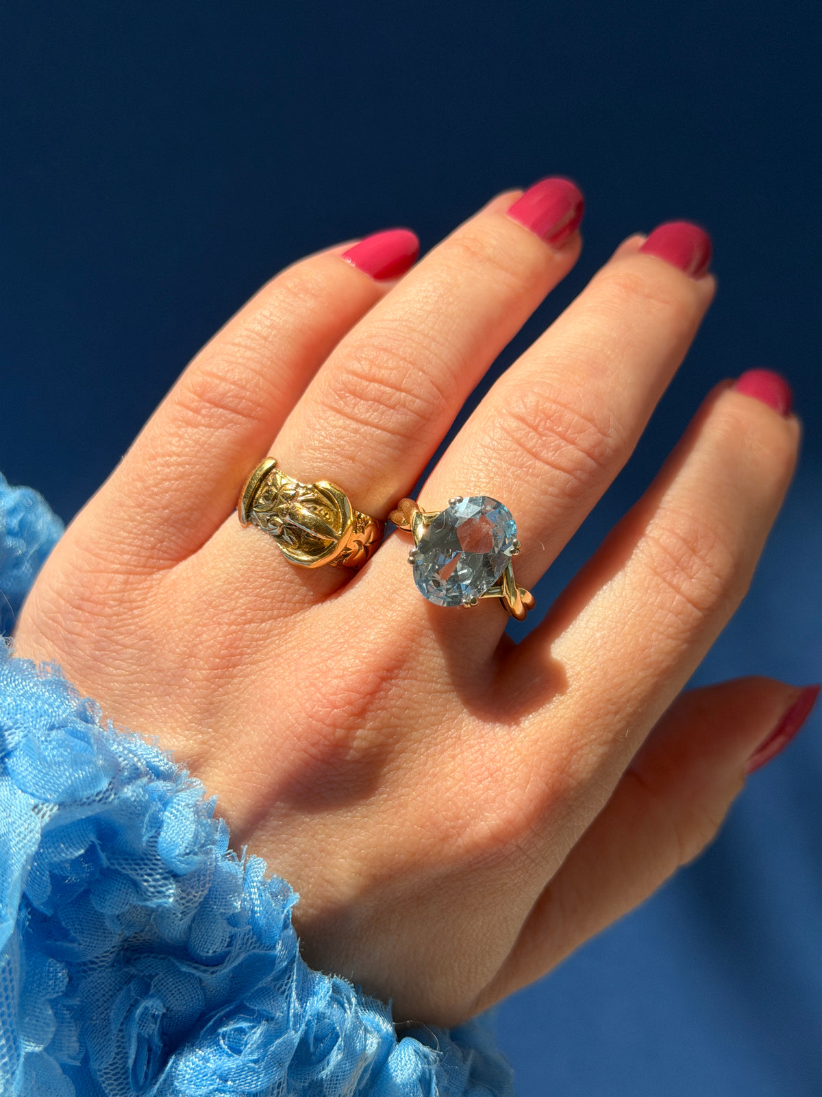 Edwardian 18ct buckle ring