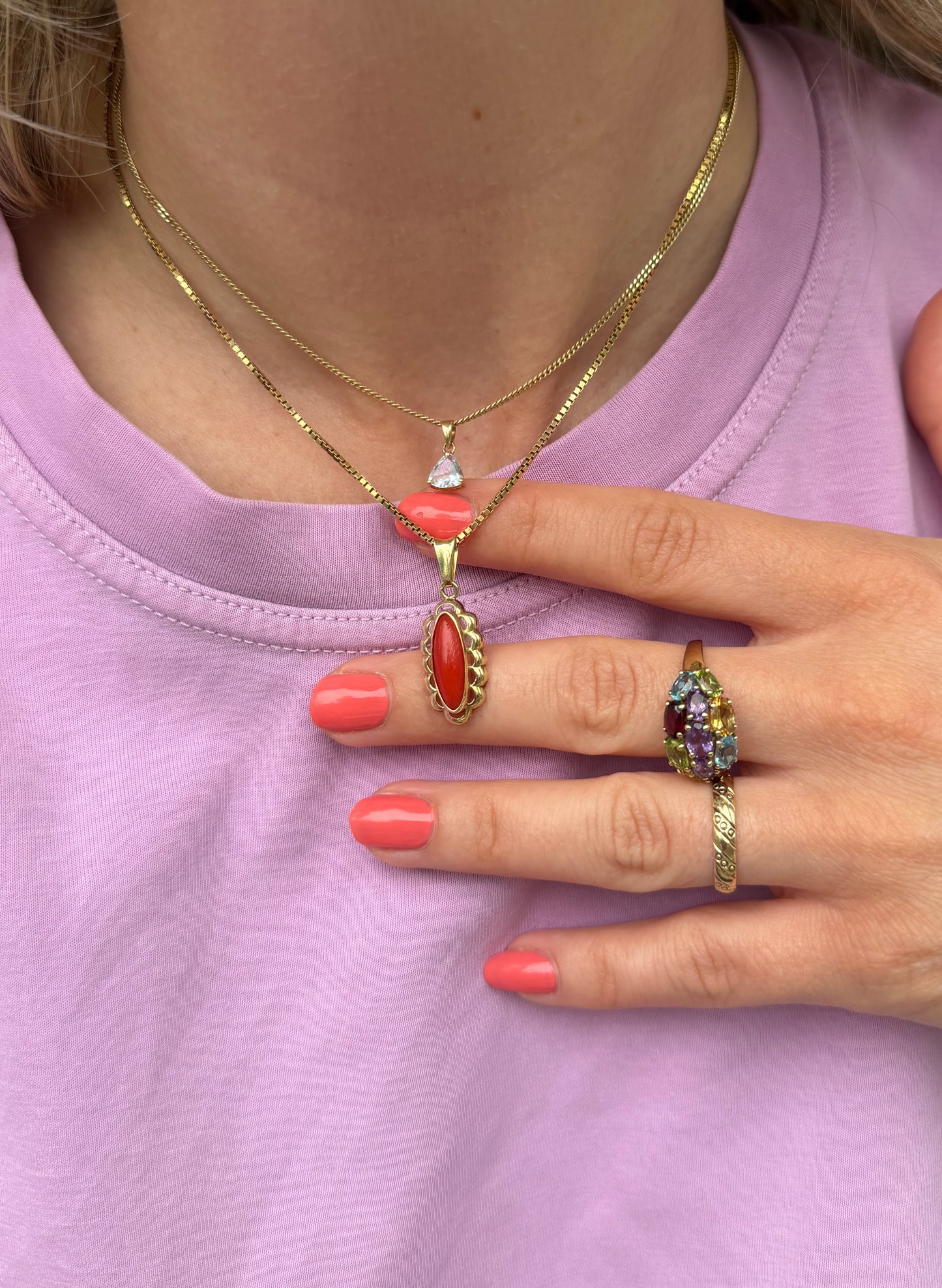 14ct coral pendant