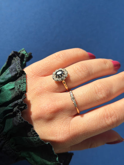 antique Art Deco 18ct gold old cut diamond row ring