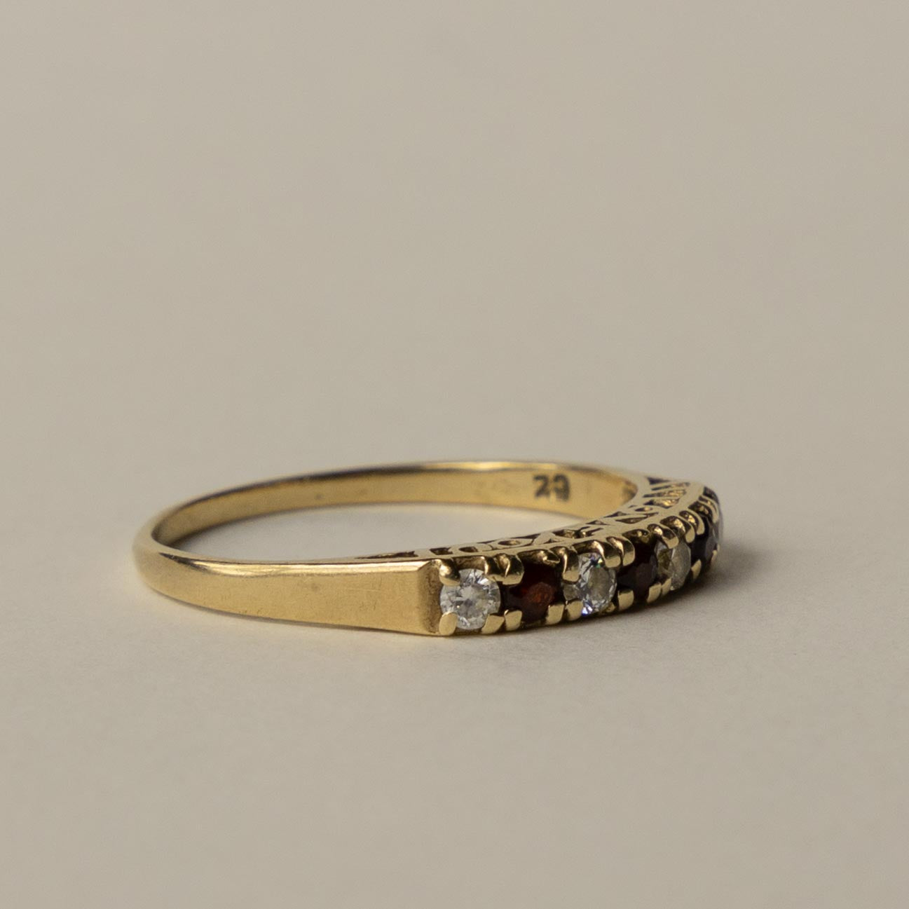 9ct 'I LOVE YOU' ring