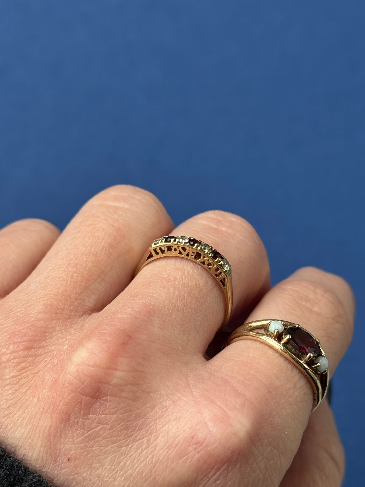 9ct 'I LOVE YOU' ring