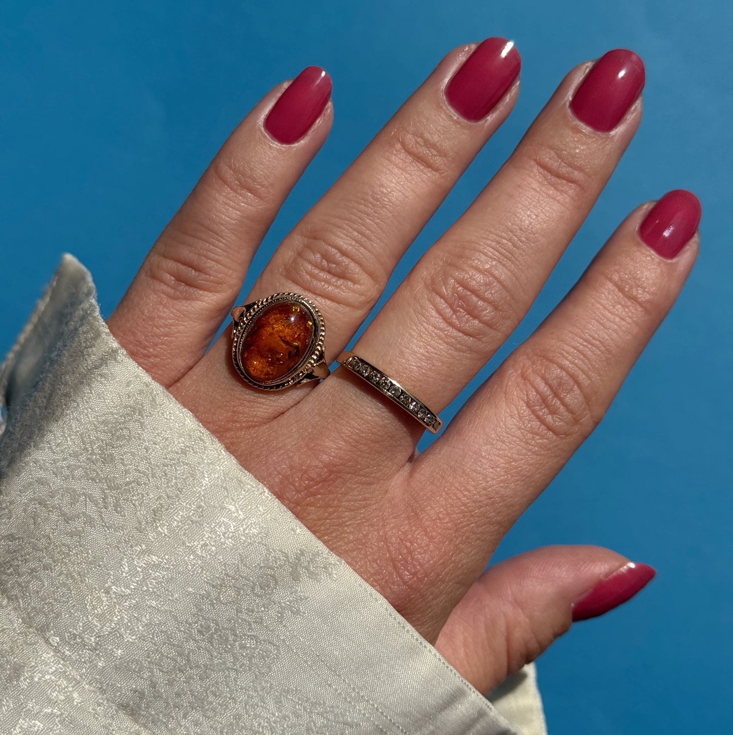 9 carat amber gemstone ring