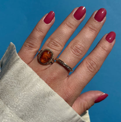 9 carat amber gemstone ring