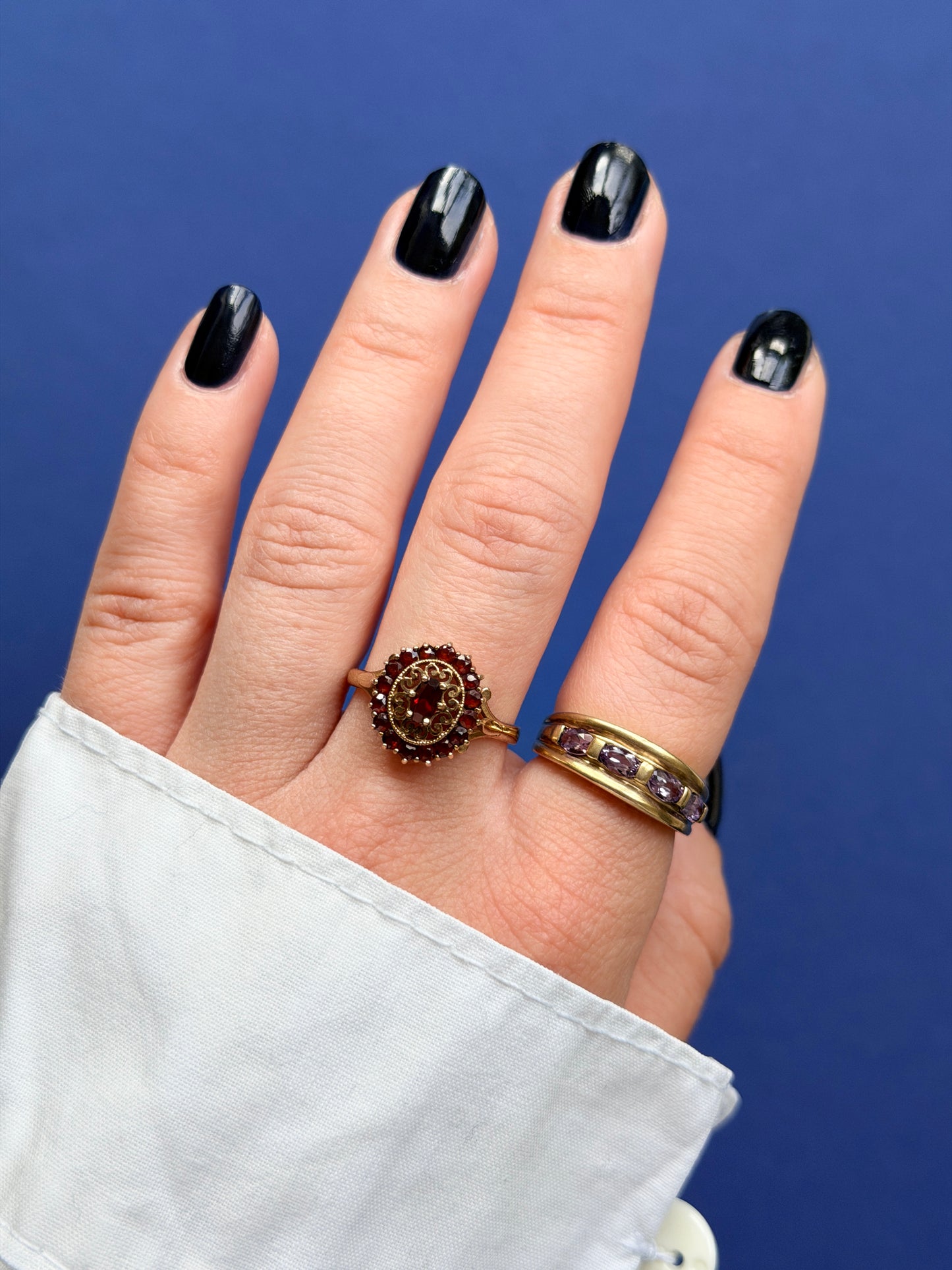 9ct amethyst band ring