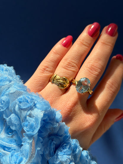 Edwardian 18ct buckle ring