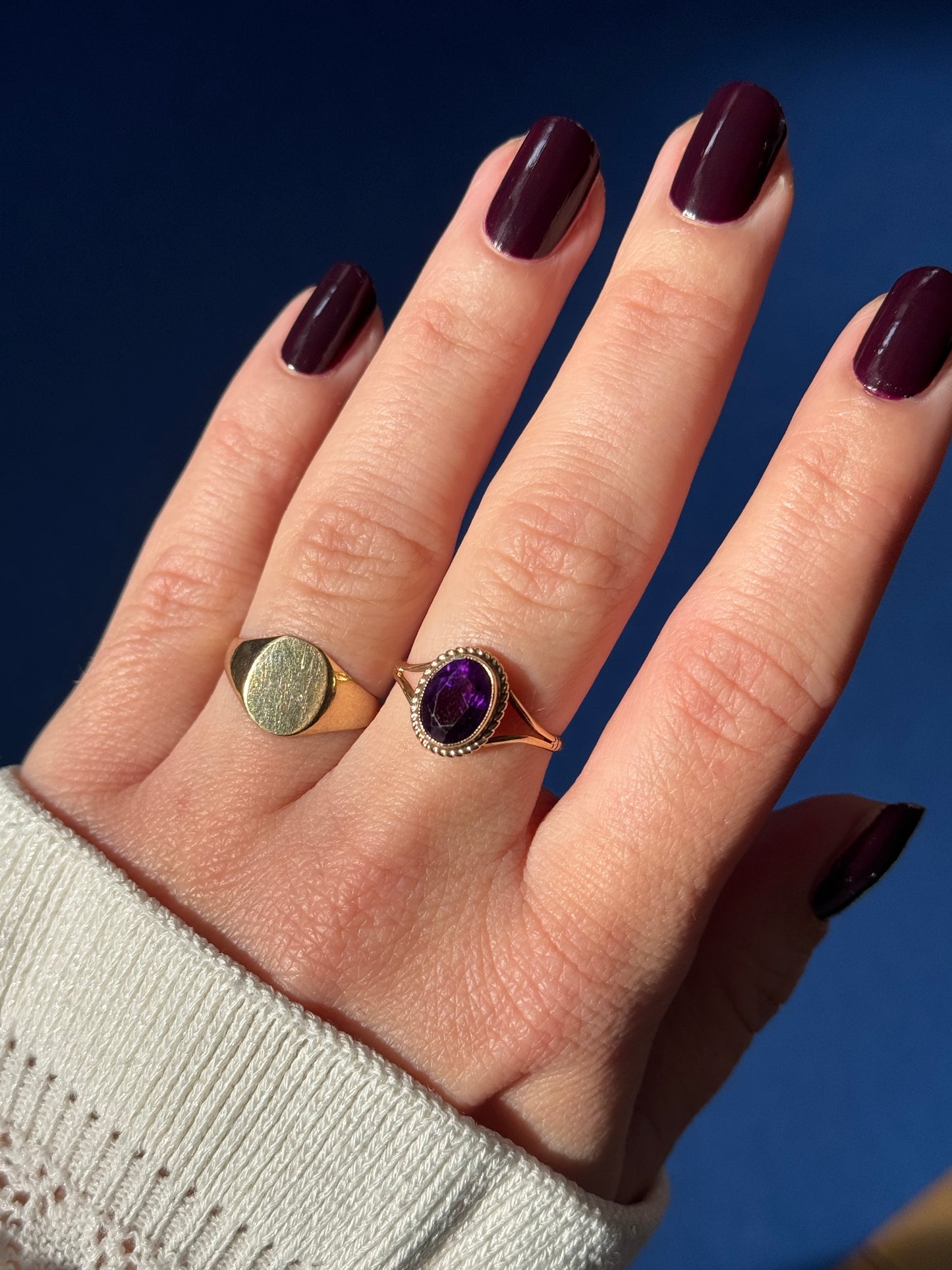 9ct amethyst solitaire ring