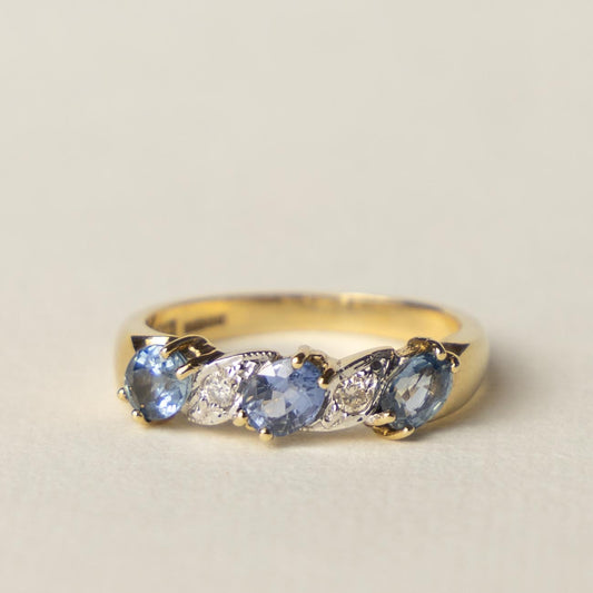 9ct London blue topaz & diamond