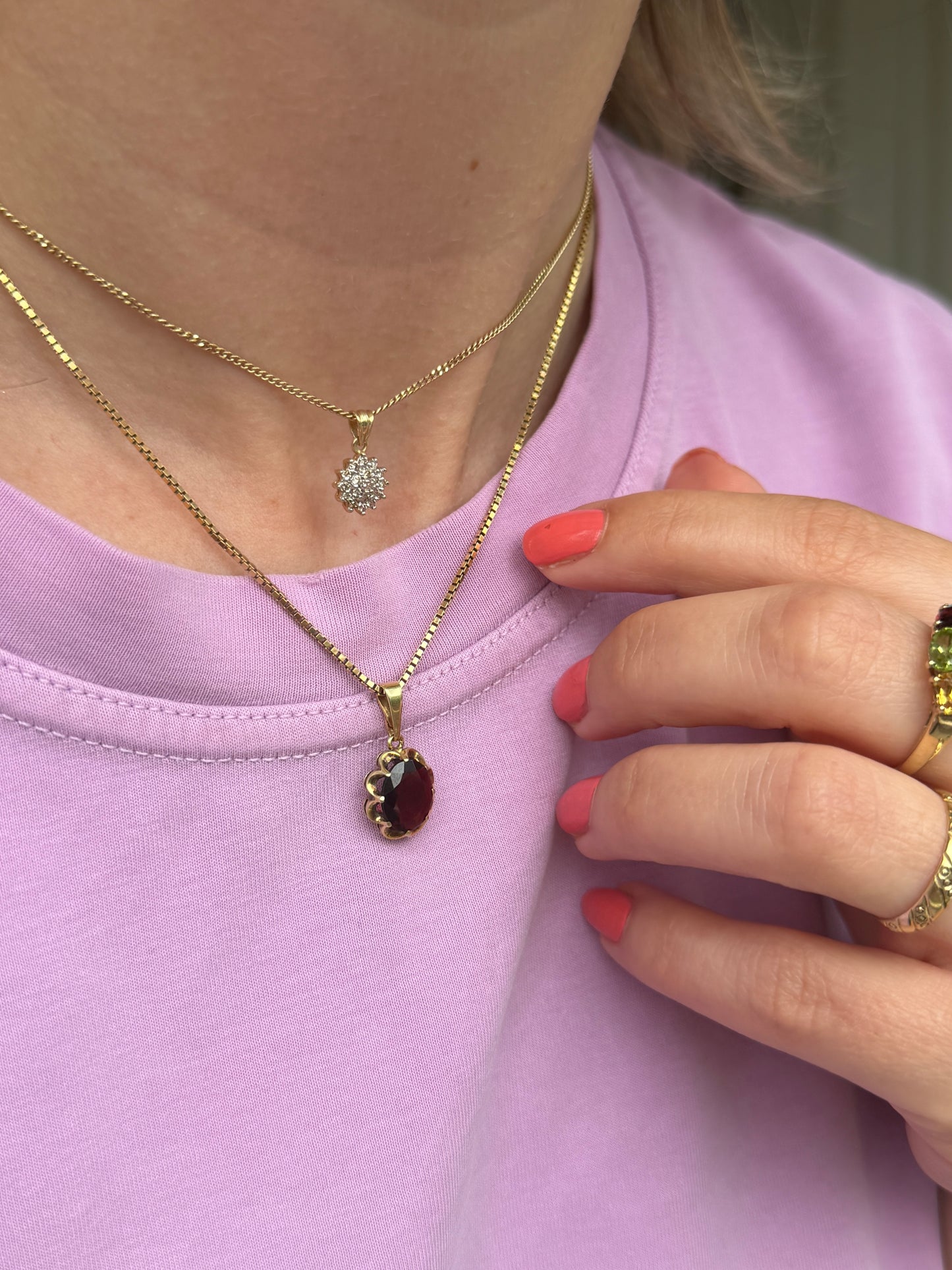 9ct diamond cluster pendant