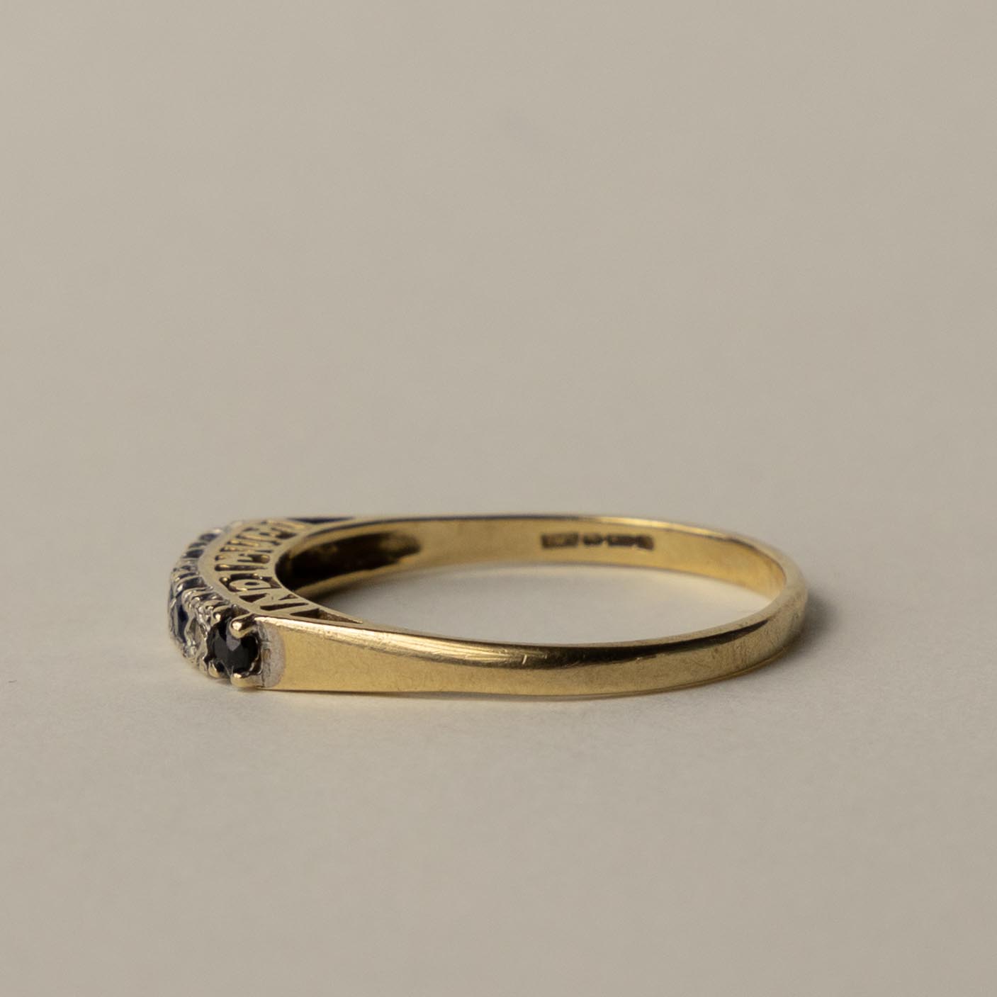 9ct 'NO 1 MUM' ring