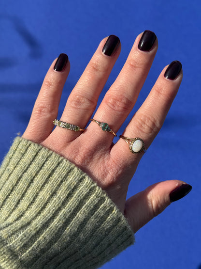 9 carat peridot and diamond ring