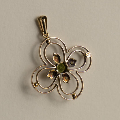 9ct Art Nouveau clover pendant