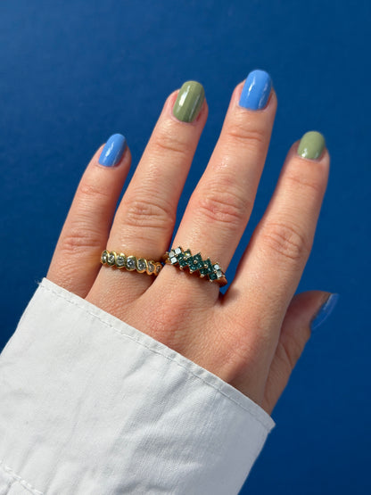 14ct blue diamond cluster ring