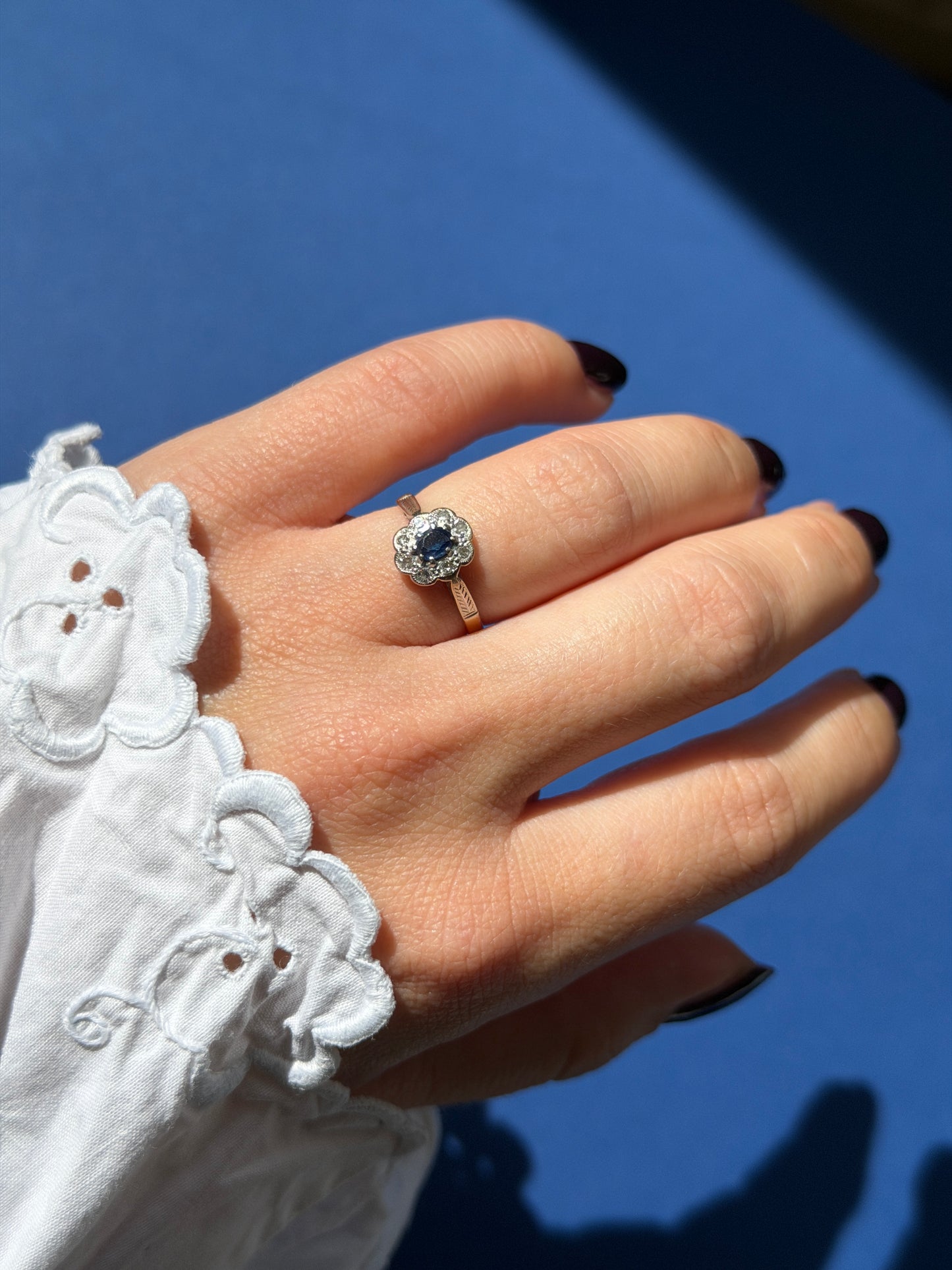 antique Edwardian 18ct sapphire & diamond cluster ring