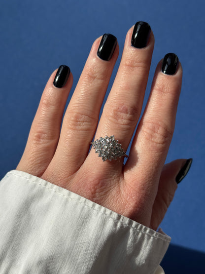 9ct aquamarine cluster ring