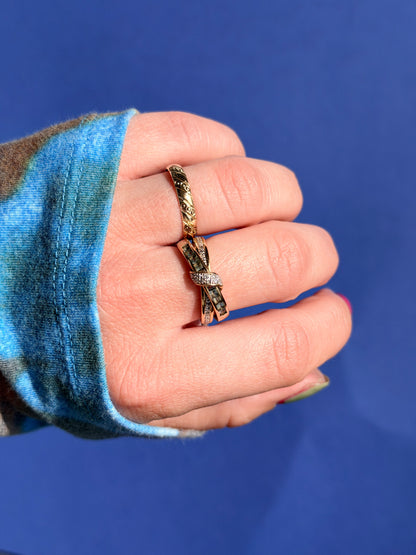 14ct patterned band ring