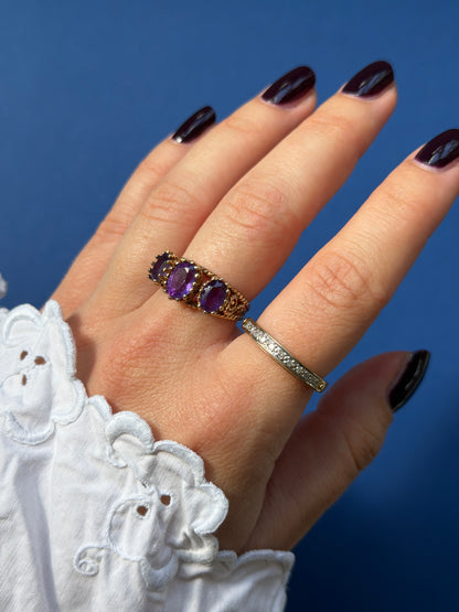 9ct amethyst trilogy ring