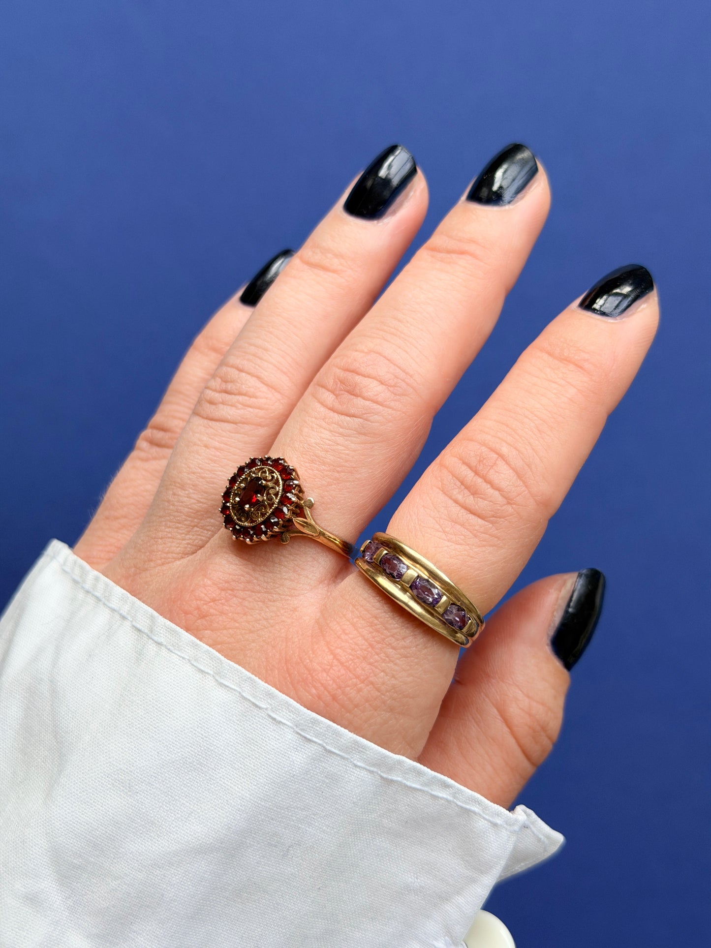 9ct amethyst band ring